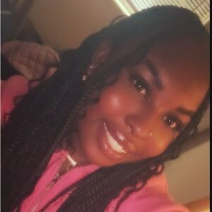 Meet your Posher, Mari